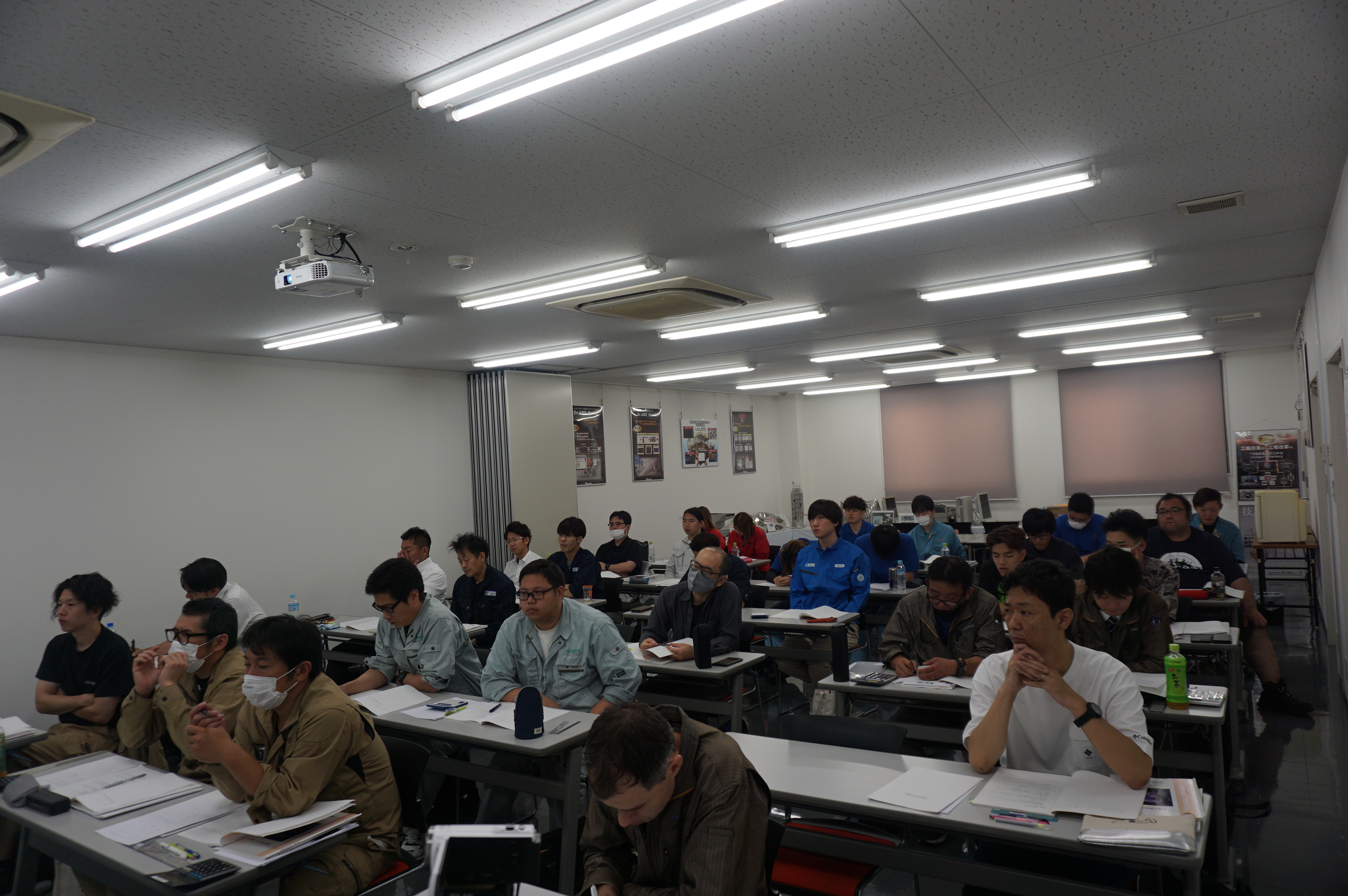 板金図面検定試験前講習を実施致しました