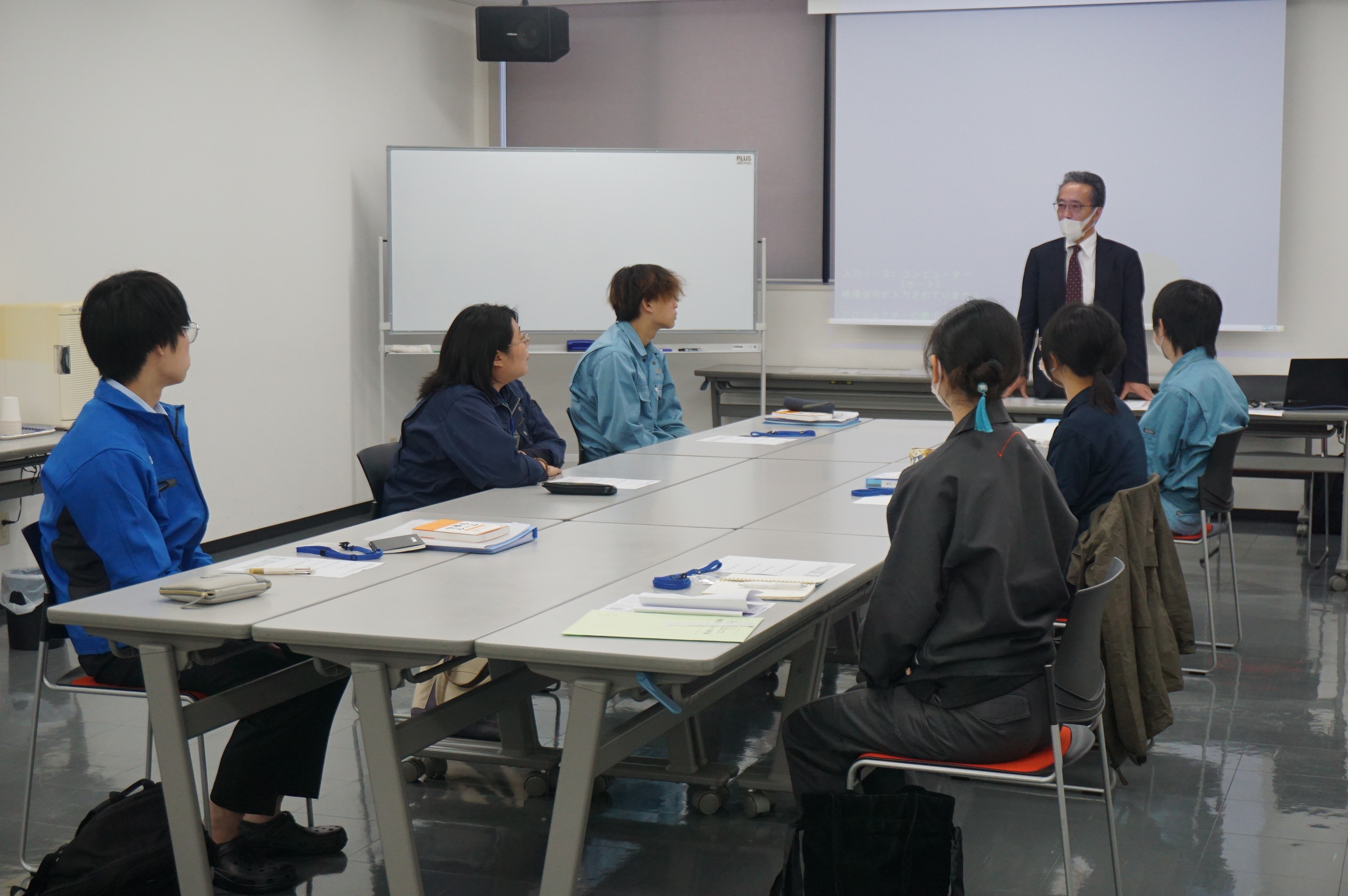 板金”い・ろ・は”研修会のフォロー研修１回目を実施致しました。