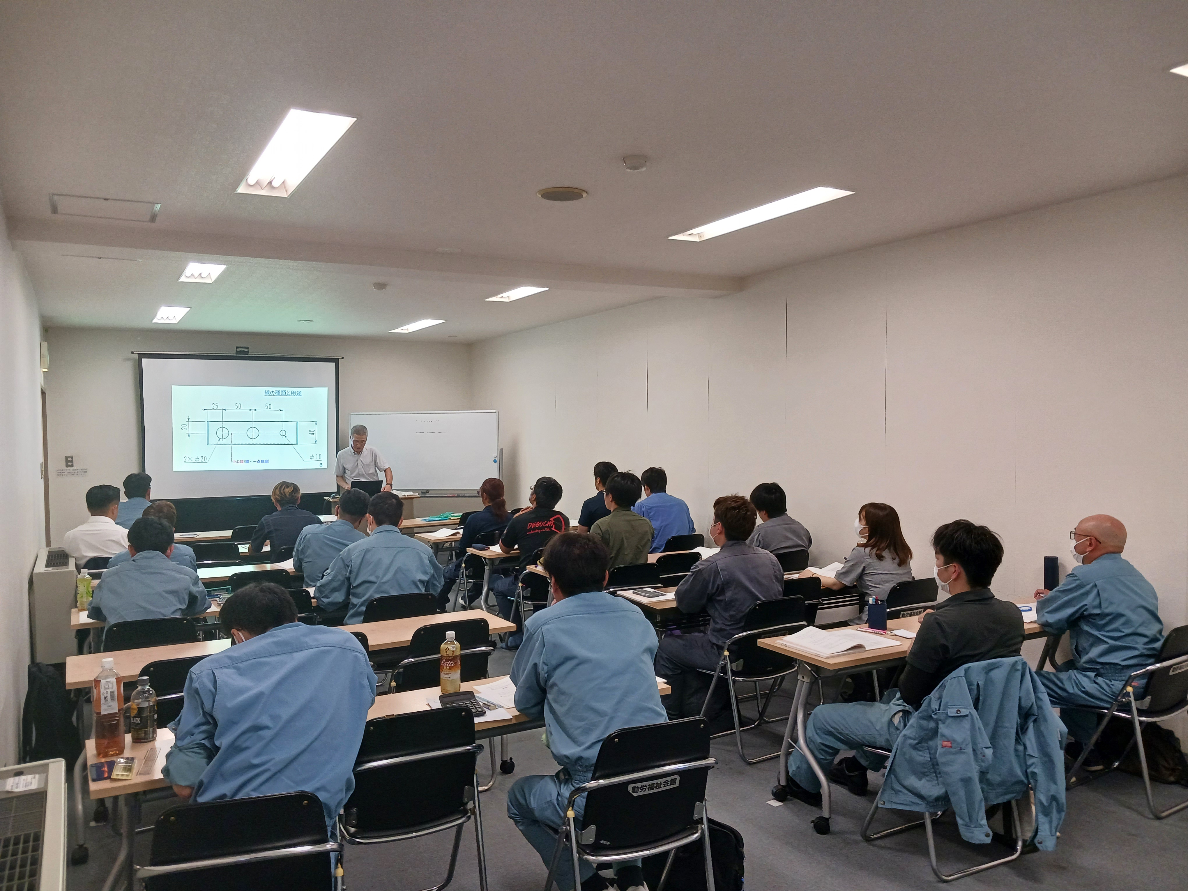 長崎県出張セミナー「板金図面の読み方・書き方」を実施致しました