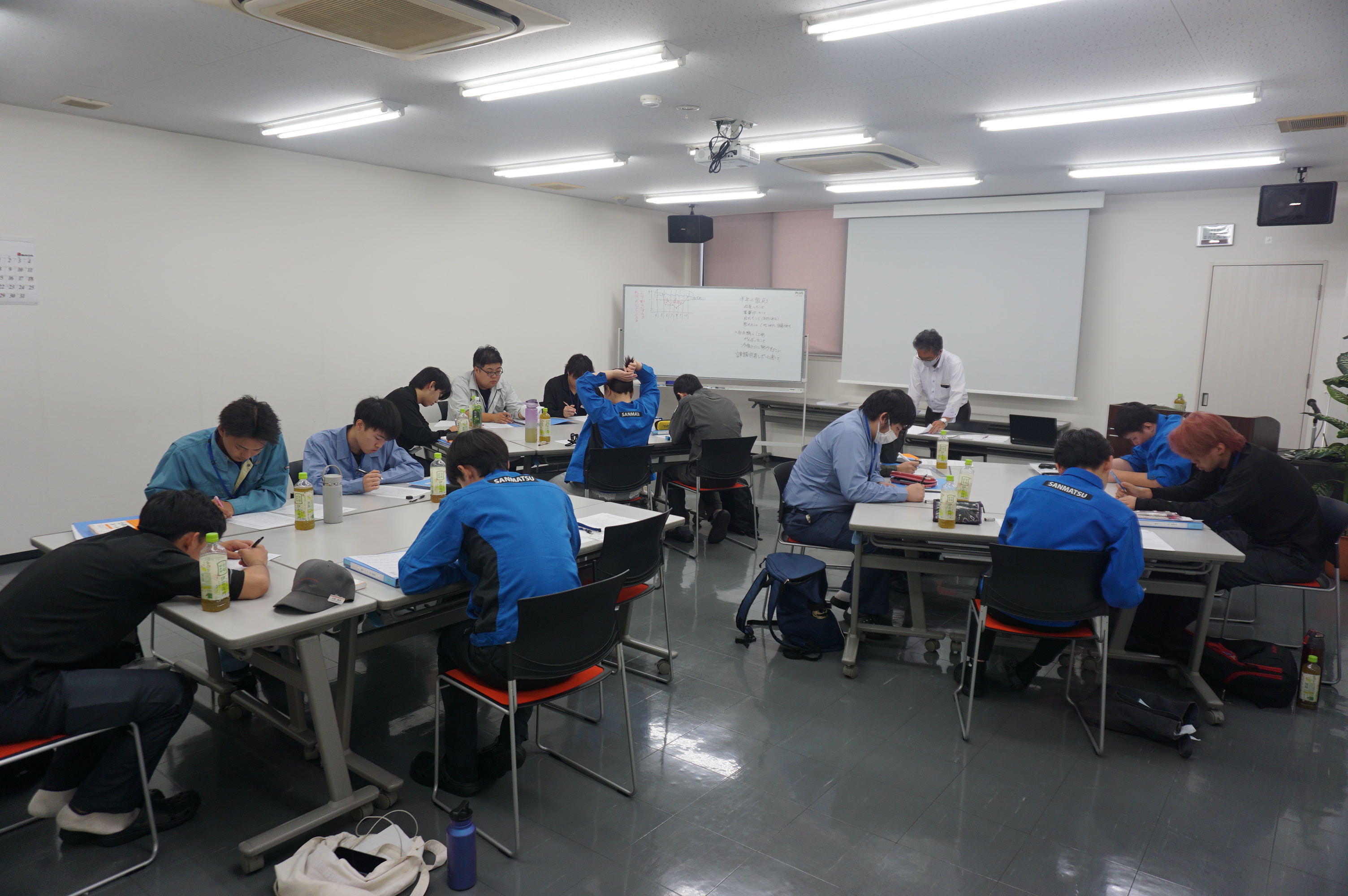 板金“い・ろ・は”研修会のフォロー研修１回目を行いました
