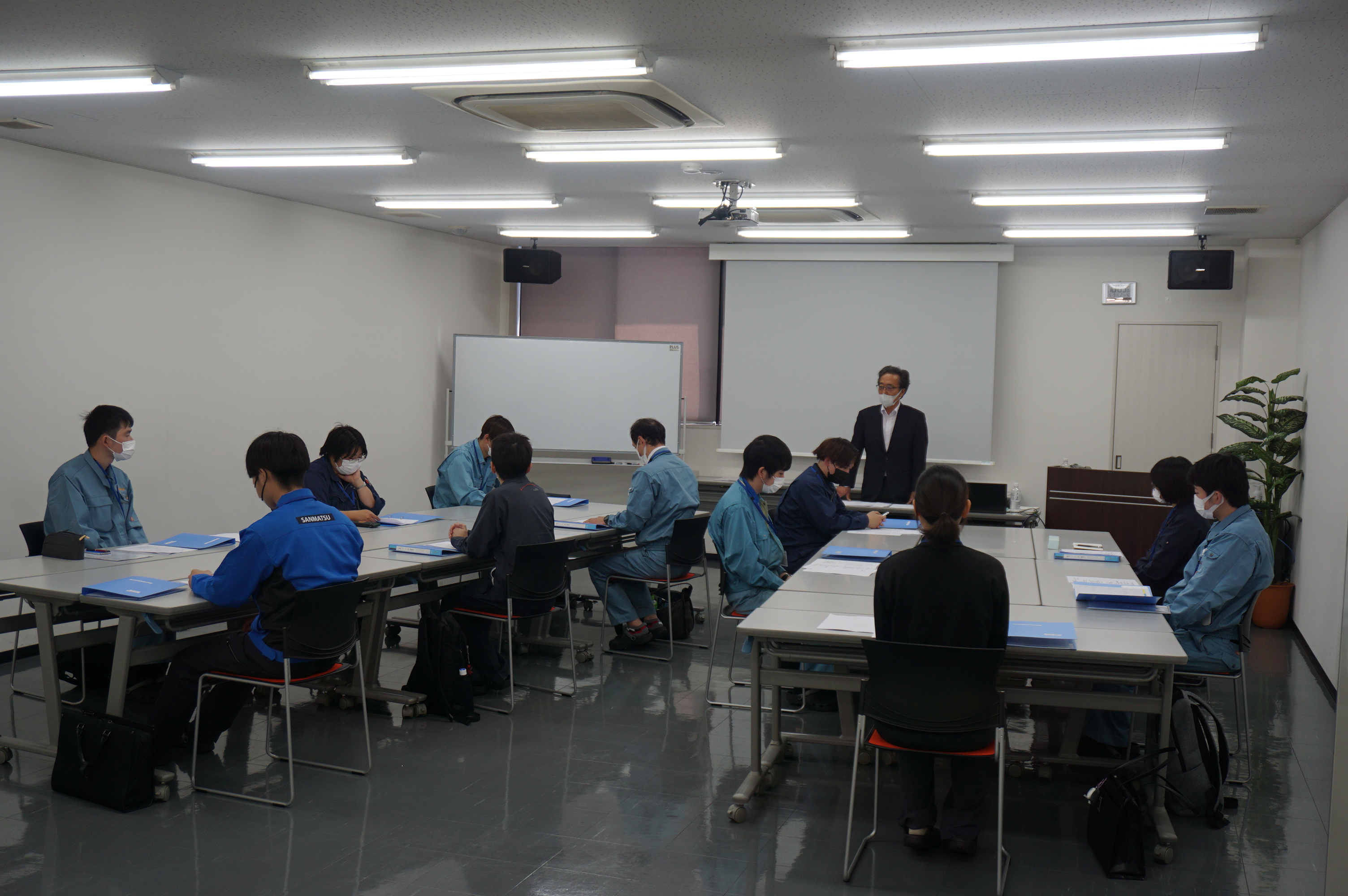 板金“い・ろ・は”研修会のメイン研修を実施致しました